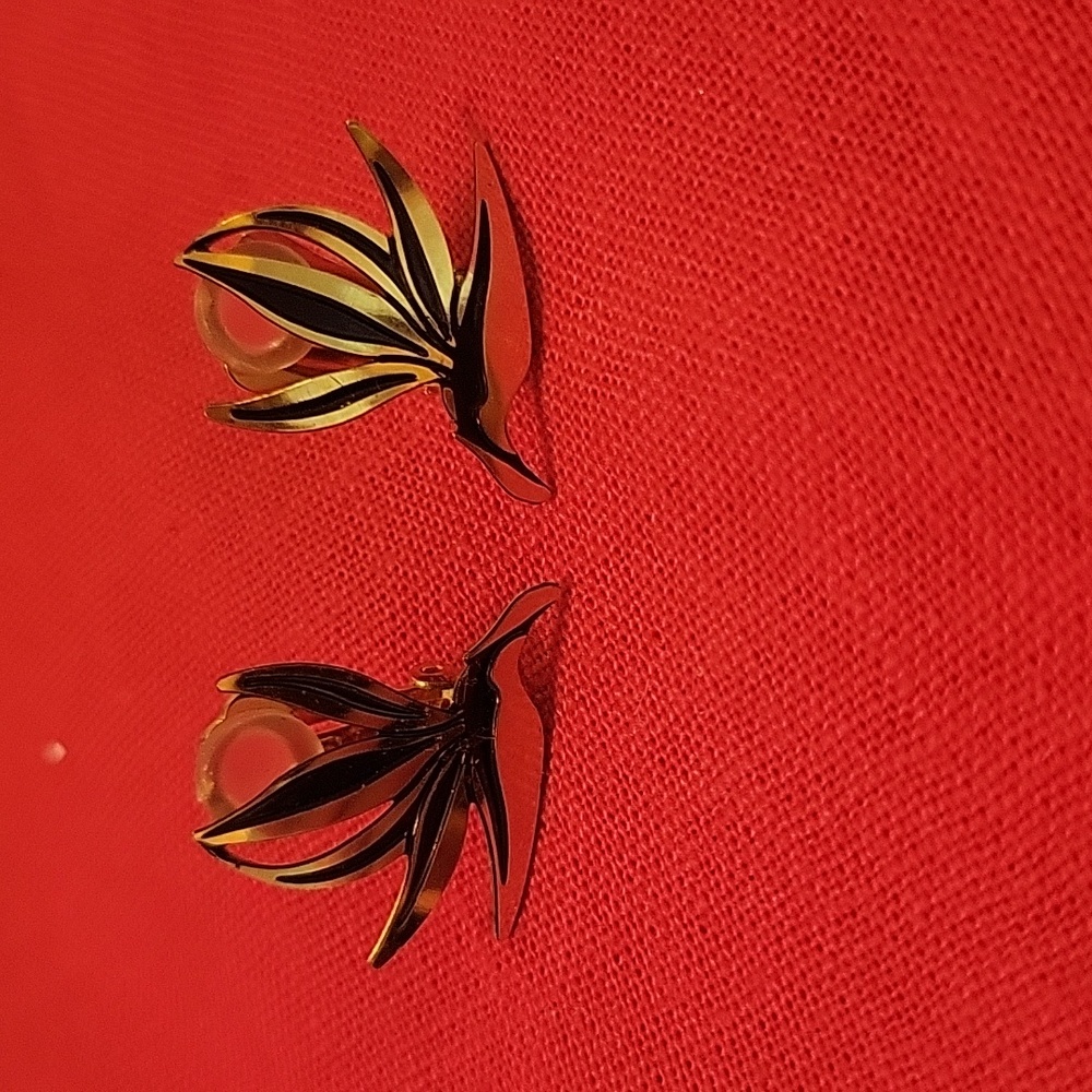 Lam vintage earrings